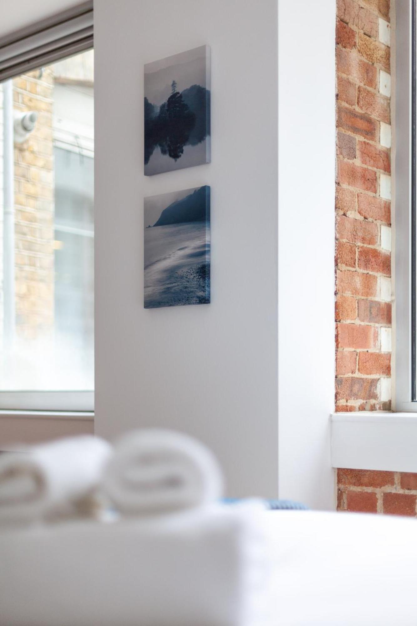 Elegance & Chic Design - 2-Bedroom Haven Londra Esterno foto