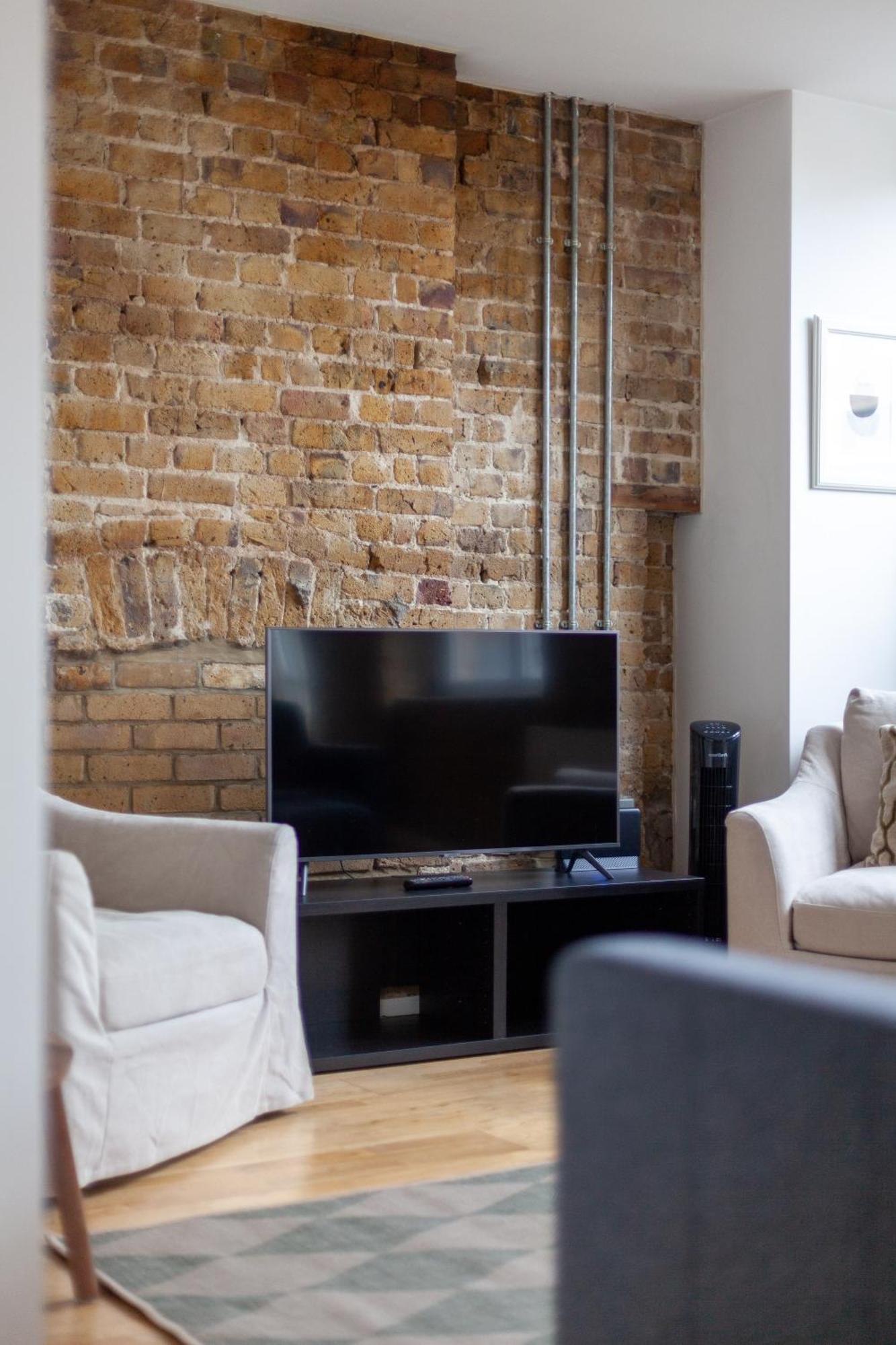 Elegance & Chic Design - 2-Bedroom Haven Londra Esterno foto